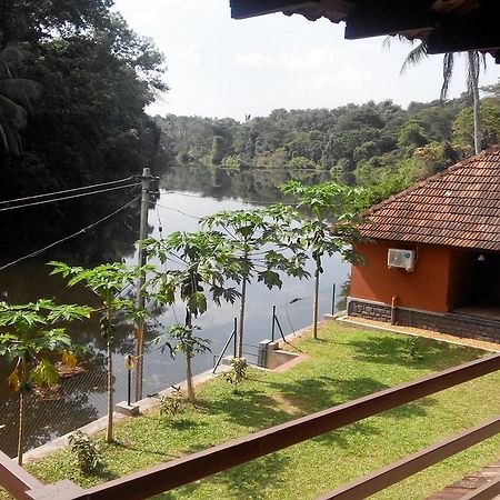 7Th Heaven Resorts Kochi Bagian luar foto