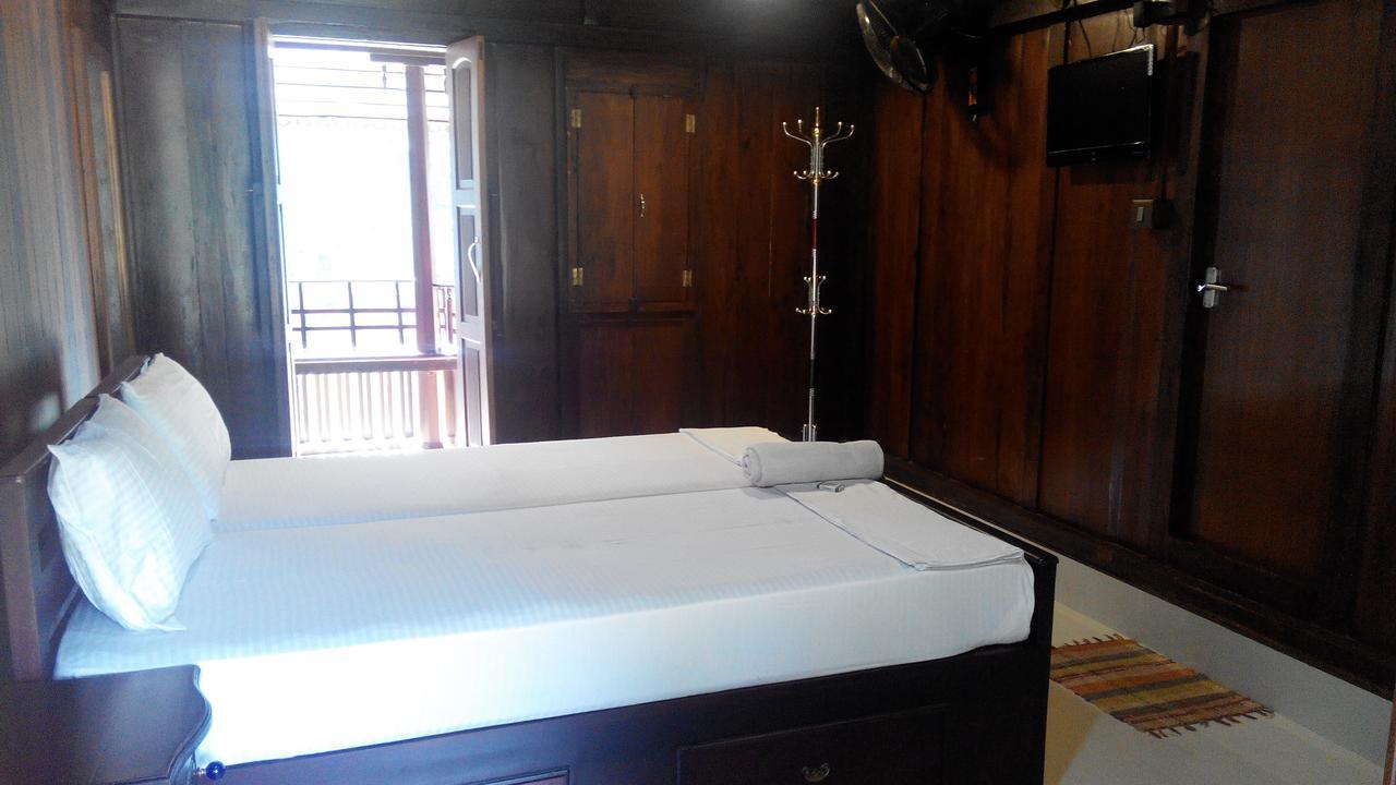7Th Heaven Resorts Kochi Ruang foto